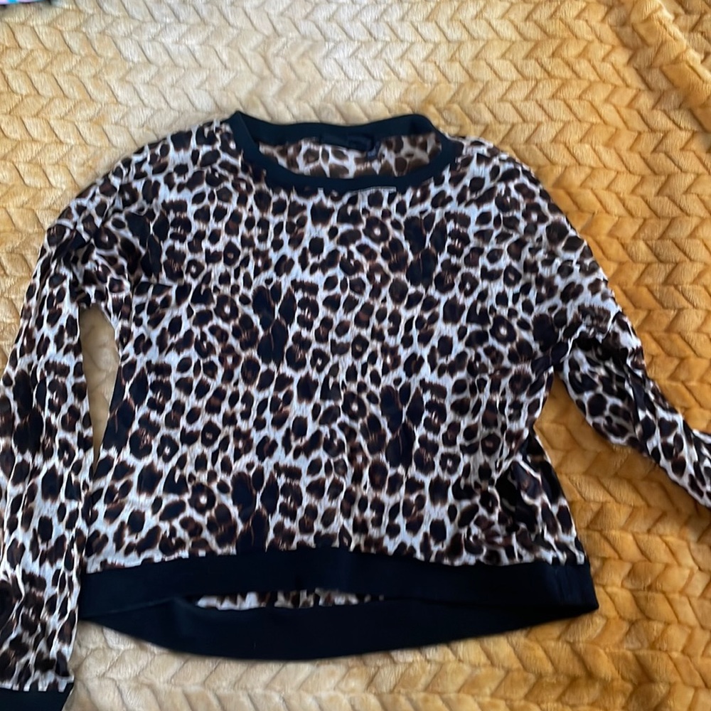 Girls Kidpik sheer top no rips stains perfect condition